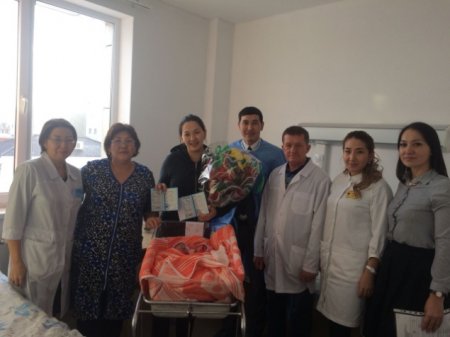 В родильном отделении Актюбинского медицинского центра 22 января 2018 г. на свет появились близняшки Хадиша и Айша